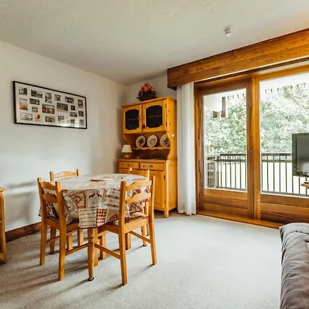 Studio With Balcony And Views Of The Golf Course And Surrounding Mountains * Megeve