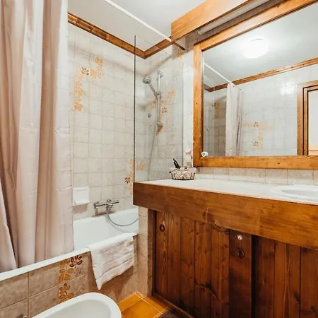 Apartment Studio With Balcony And Views Of The Golf Course And Surrounding Mountains Megeve